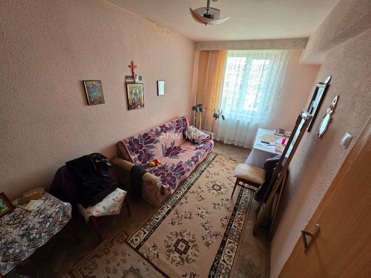 Apartament 3 camere, 64 mp, centrală proprie, balcon închis – Năvodari, str. Tin - 15