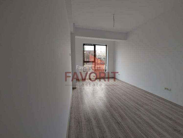 Langa ESO. 73 mp. Bloc nou cu lift. - 5