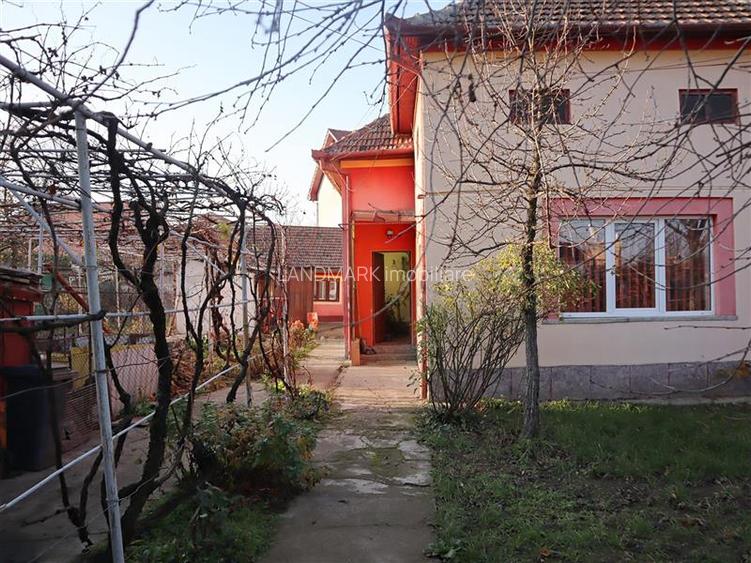 COMISION 0% CASA UNIFAMILIARA STRADA LINISTITA ZONA MODERN- - 9