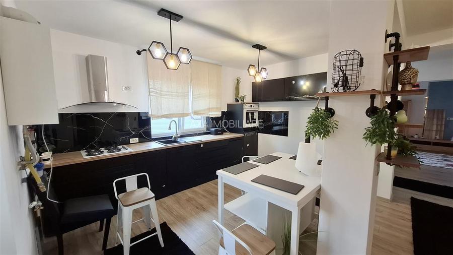 Casa 5 camere Valea Lupului,Su. 160 mp,700 mp Teren - 6