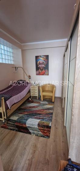 Casă / Vilă cu 5 camere de vânzare în zona Central - 28