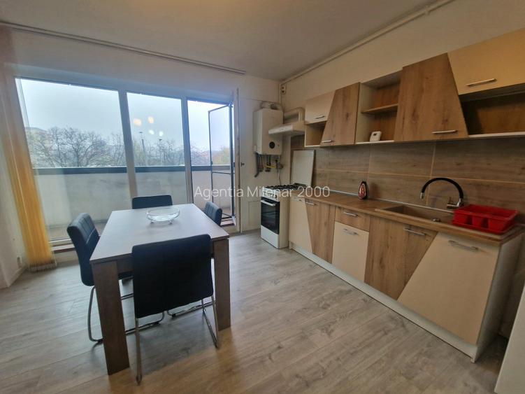 Lânga cladirea birouri VOX-TORONTAL - 5