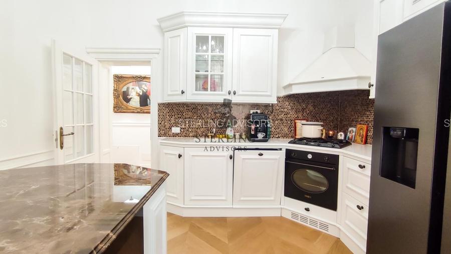 Vila restaurata in cel mai mic detaliu - zona centrala - 19