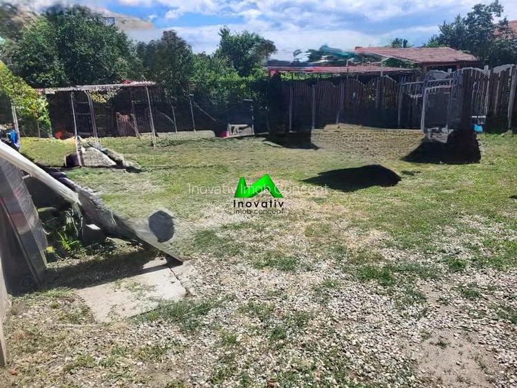 Casa de vanzare 4 camere zona Terezian - 2