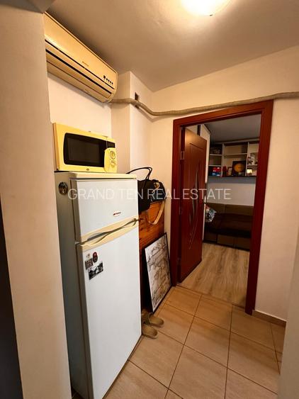 Vanzare apartament 2 camere decomandat, mobilat si utilat ,Strada Resita - 10