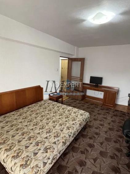 Apartament 3 camere decomandat zona Mercur - 3