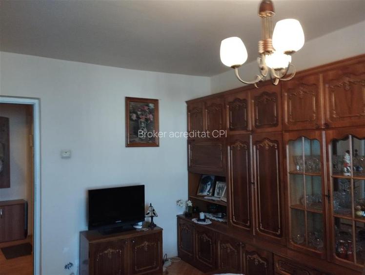 3  camere decomandate centru - 3