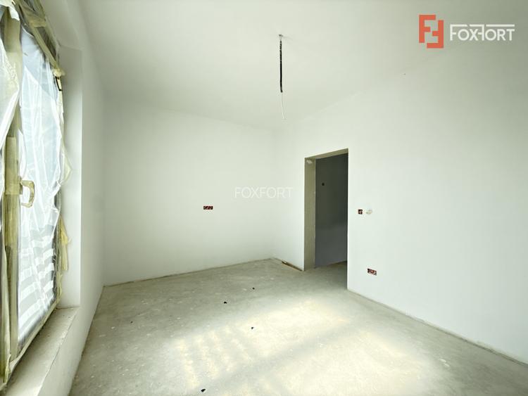 Duplex 4 camere situat la drum asfaltat, in Sacalaz - 26