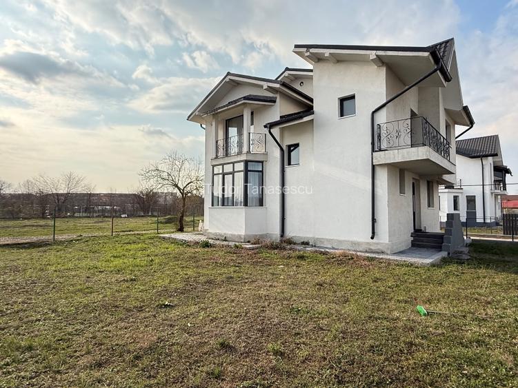 Vilă modernă cu 3 dormitoare - Snagov - 16