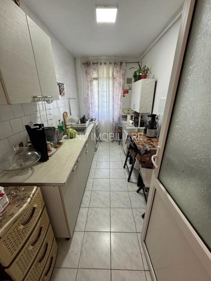 etaj 1 ap 2 camere decomandat 54mp renovat bloc 1985 zona selgros cug - 5