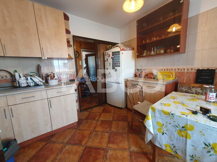 Apartament de inchiriat 2 camere complet mobilat utilat zona Tabacari - 2