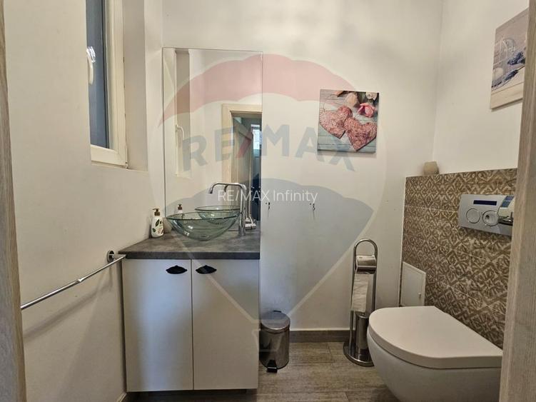 Inchiriez apartament superb cu 4 camere, 120mp, în zona Ultracentrala - 23