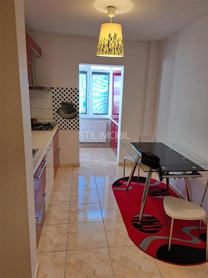 Apartament cu 3 camere decomandat - Zona Carrefour Felicia - Etaj 2 ! - 2