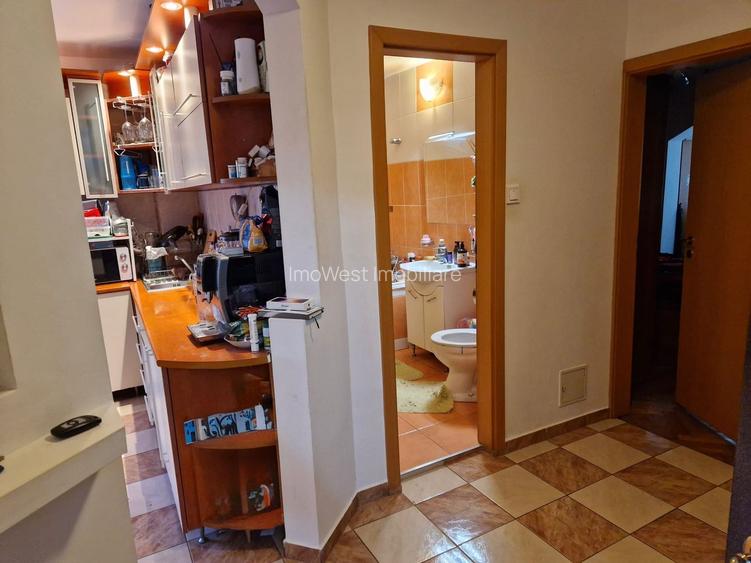 Soarelui | 3 Camere | Etaj 1 | Centrala proprie | Boxa - 2