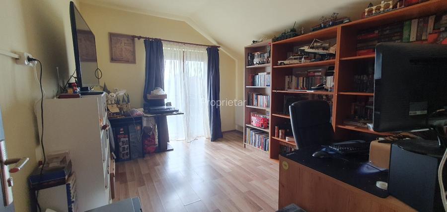 Proprietar vând casă individuală pe colț în zonă liniștită - 13