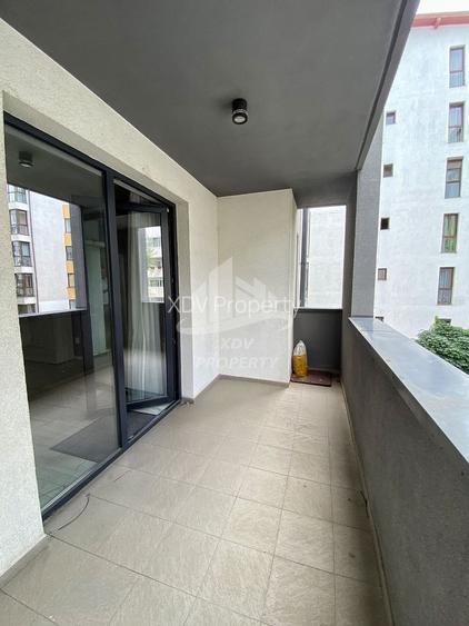 Apartament 4 camere decomandat , 2 bai, 2 balcoane,  90mpu , Parcare - 28