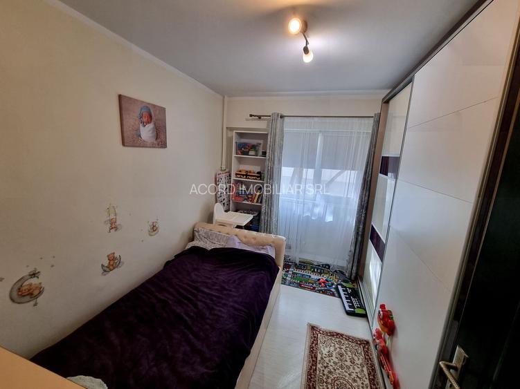 Capitol bd mamaia- apartament 3 camere decomandat - 9