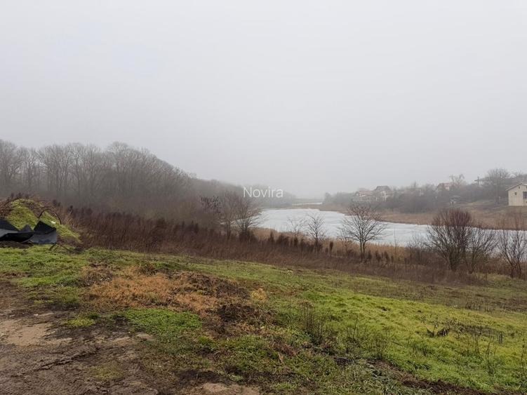 Teren cu deschidere la lac | 50 m Padure | 1000 MP - 4