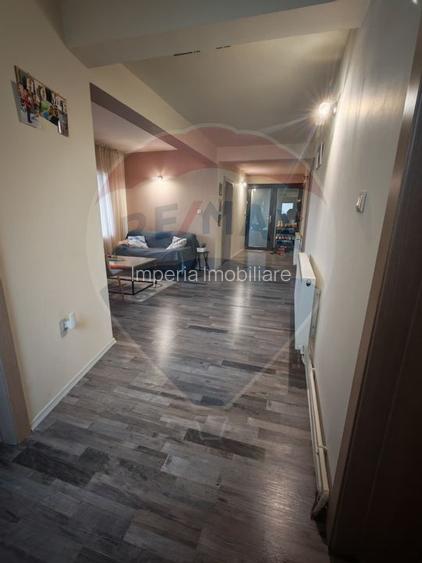 P+E+M cu 13 camere, Bariera Valcii in proximitatea Spitalului Regional - 2