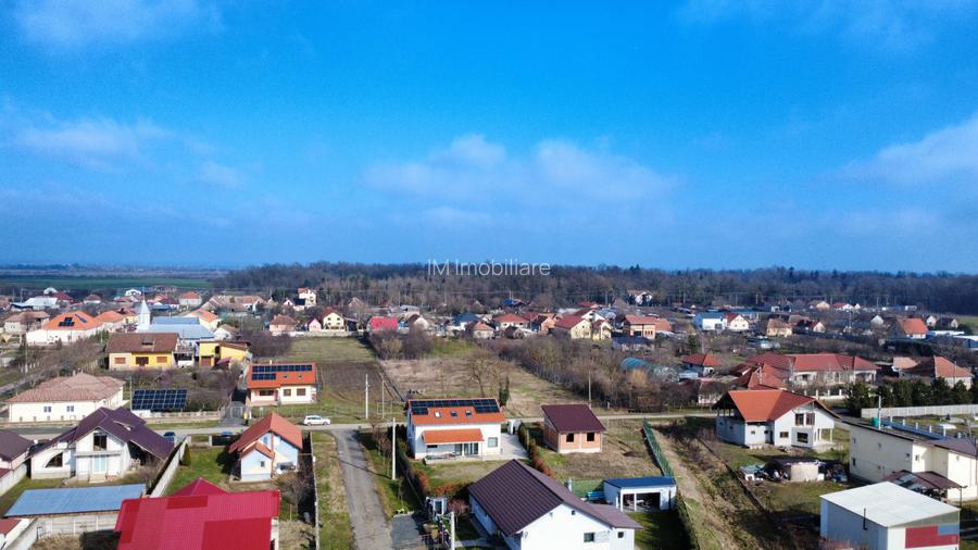 Bazosu Nou - Teren 1200mp - Utilitati - 5