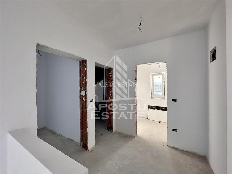 Jumatate de duplex cu 5 camere despartit prin camera tehnica - 15