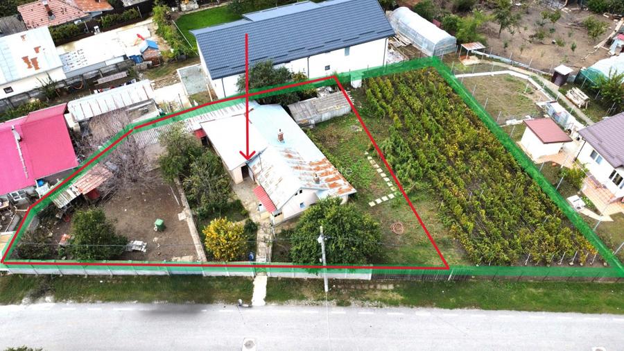 Teren de vanzare 1000mp in Stefanestii de Jos, la sosea si cu utilitati - 4