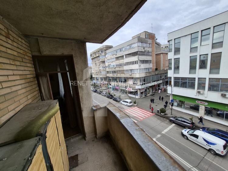 central, etaj intermediar, ideal pentru ce vrei... - 11