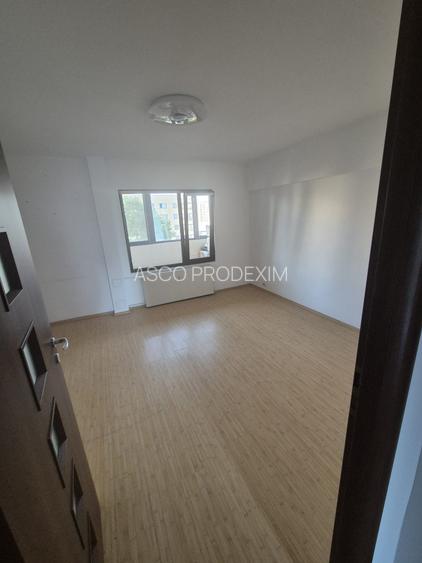 Apartament 3 camere inchirere Iuliu Maniu, Lujerului pretabil birouri / locuinta - 8