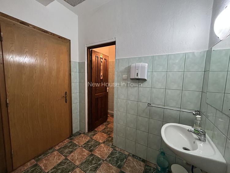 Inchiriere spatiu birouri Zarnesti | 21 de camere | Suprafata 450 mp - 17