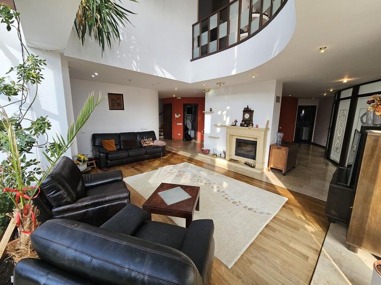 Vilă de Lux Unică în Ploiești | 690 mp Utili | Piscină Interioară