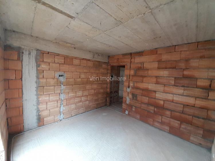 Apartament 2 camere, bloc nou ,Zona HAN - 18