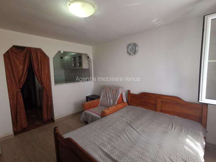 Garsoniere la strada zona Cornisa - 4