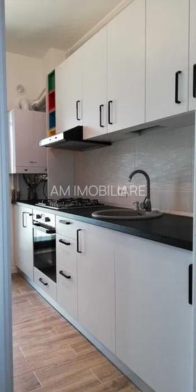 GARSONIERA LUJERULUI, BLOC NOU, CENTRALA, METROU, BUCATARIE INCHISA - 6