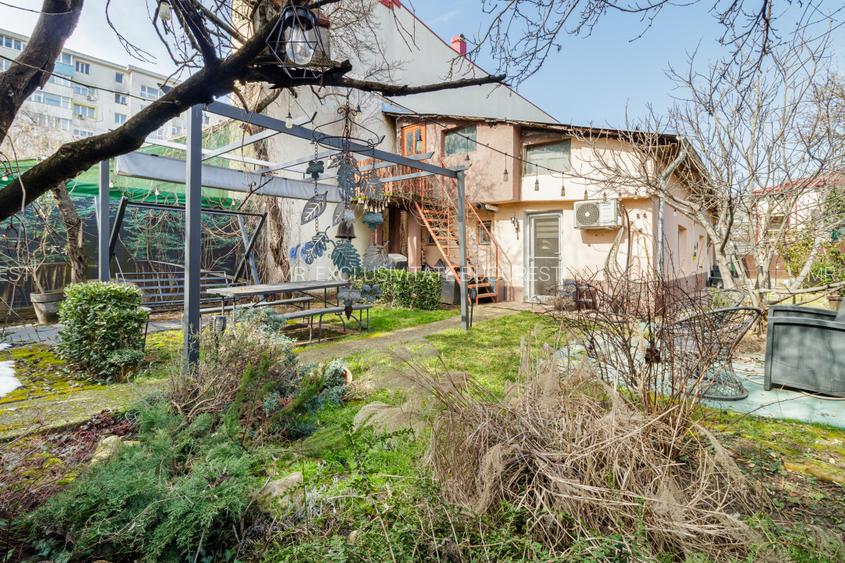 Casa cu gradina aproape de metrou 1 Mai - 232 mp curte libera - 13