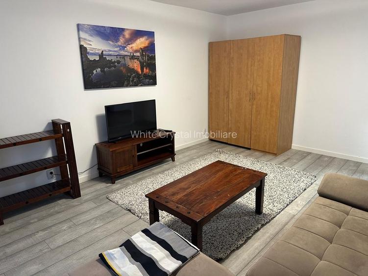 Închiriez garsonieră modernă, Mall Vitan, spațioasă - 2