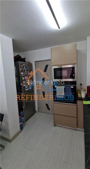 Apartament de vanzare cu 3 camere, zona Titan - 4