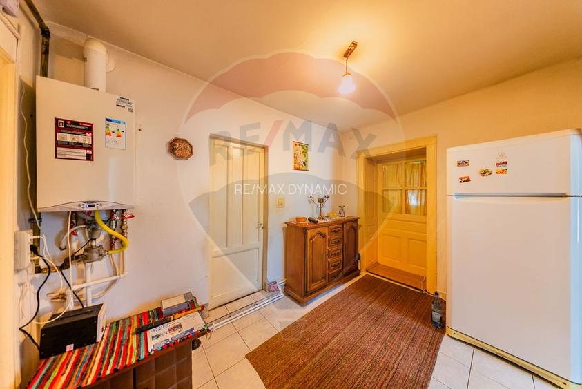 Casă cu 3 camere de vânzare în zona Gai, teren de 1249mp - 6