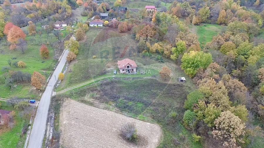 Casa noua de vanzare cu 6.400 mp teren in Copalnic Manastur - 2