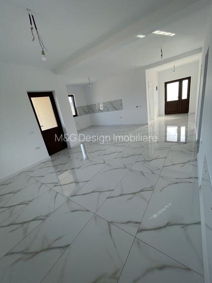 Casa individuala com Peciu Nou-  loc. Dinias - 12