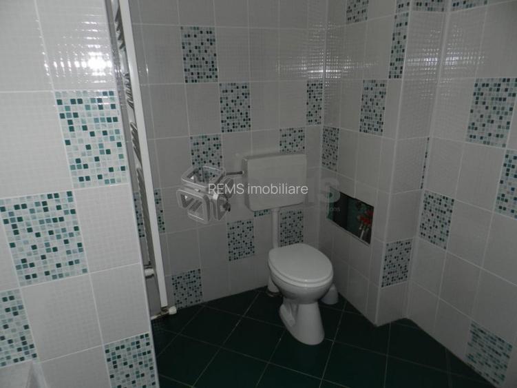 Casa insiruita in zona Campului - 8