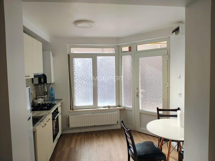 Apartament cu 2 camere de inchiriat, in Cetate - 1