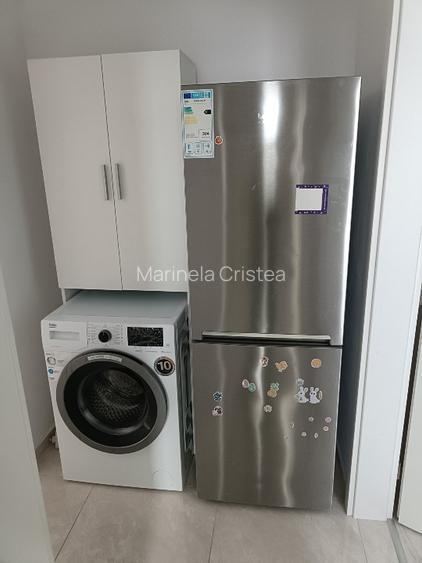 Apartamentul este cu 2 camere plus balcon . Este mobilat și utilat complgaranție - 6