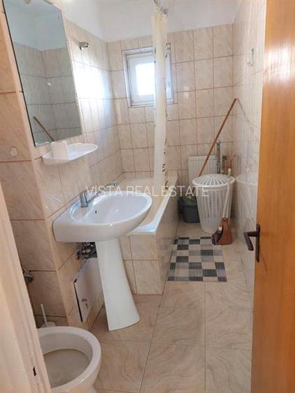Particular vand apartament 2 camere decomandat Racadau. - 5