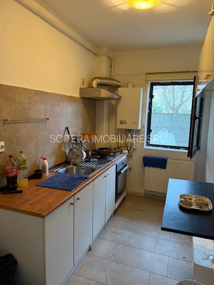 VANZARE AP 2 CAM IN VILA - 6