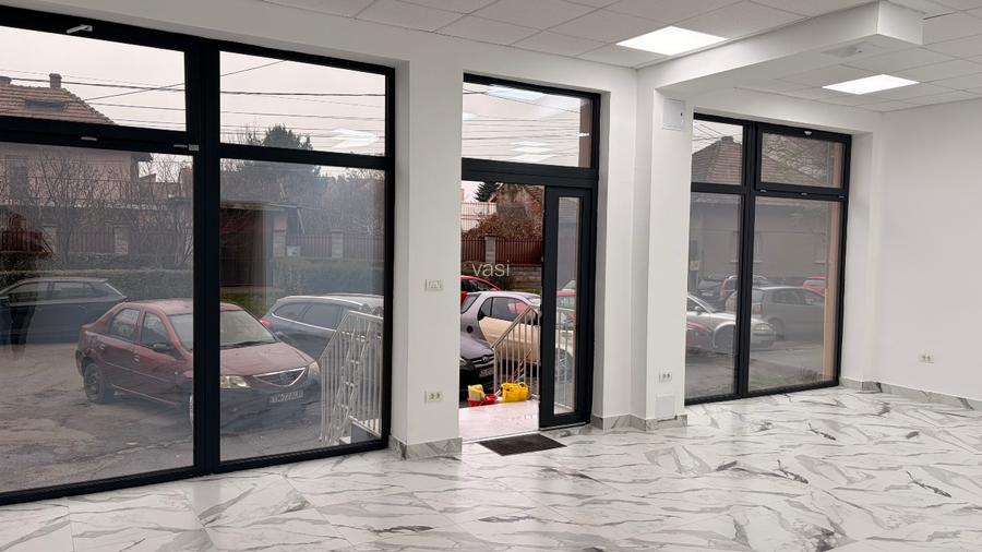 Închiriez spațiu comercial 45 mp - 3