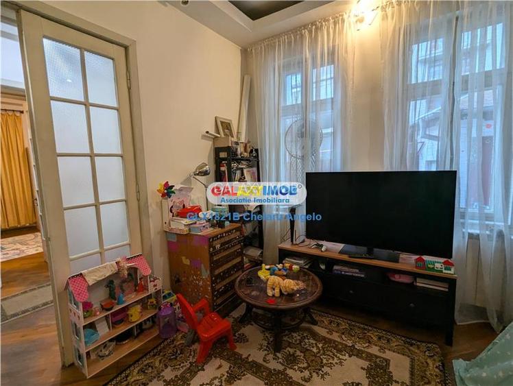 Popa Soare vila cocheta 5 camere,139 mp,teren 121 mp,neoclasica - 3