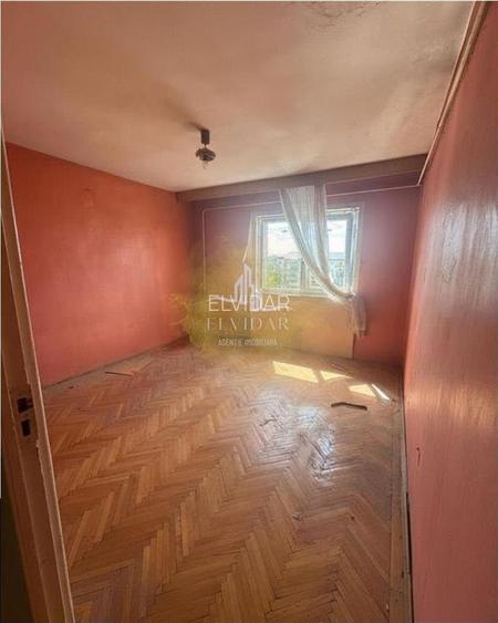 Bucovina - 3 camere, 2 bai , Decomandat - 3