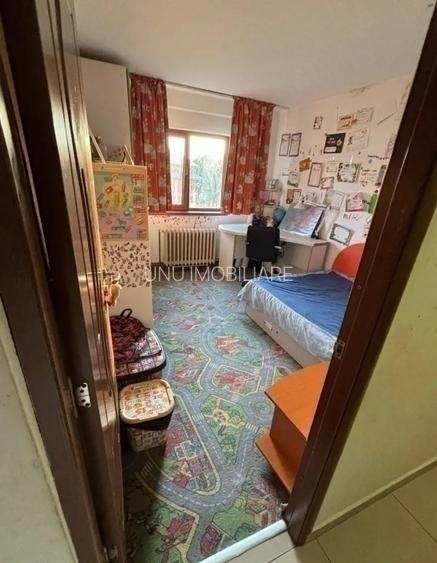 3 Camere Decomandat Mobilat zona LIDL Nicolina Prima Statie - 5