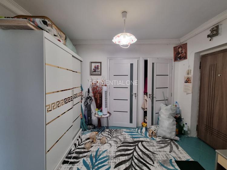 Apartament cu aer boem- 2 camere decomandate- renovat recent- Central - 4