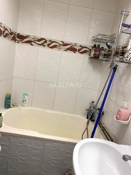 Garsoniera situata la etajul 1, cu finisaje medii, mobilata si utilata, cu centr - 5